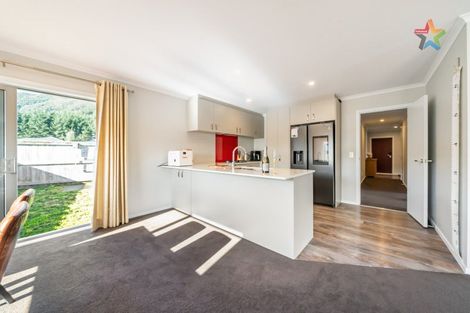 Photo of property in 7 Brian Hughes Road, Wainuiomata, Lower Hutt, 5014