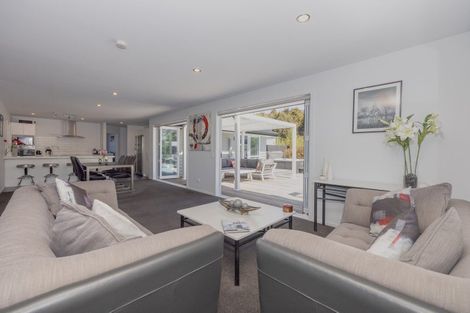 Photo of property in 43 Kingfisher Crescent, Albert Town, Wanaka, 9305