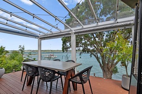 Photo of property in 59 Pohutukawa Avenue, Shelly Park, Auckland, 2014