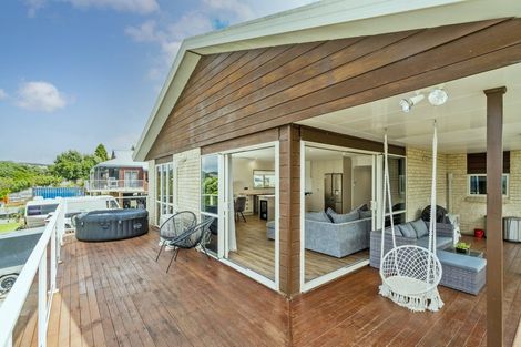 Photo of property in 101 Centennial Drive, Whitianga, 3510