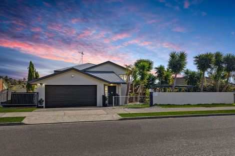 Photo of property in 66 Village Park Drive, Welcome Bay, Tauranga, 3112
