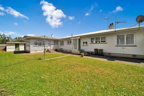 Photo of property in 28 Camberwell Road, Hawera, 4610