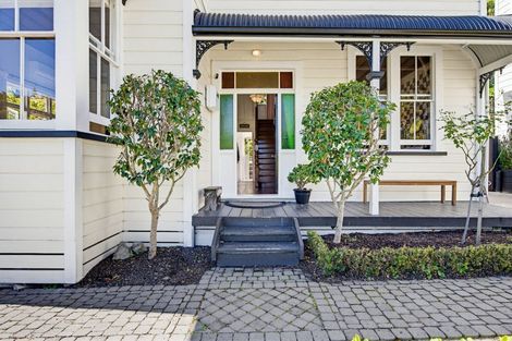 Photo of property in 3 Hooker Avenue, Hospital Hill, Napier, 4110