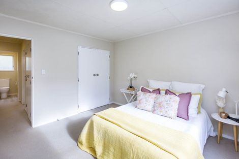 Photo of property in 7b Amber Grove, Birchville, Upper Hutt, 5018