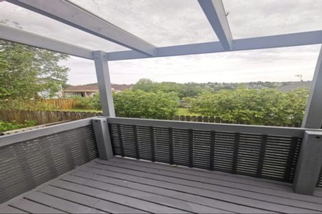 Photo of property in 9 Kupari Place, Totara Vale, Auckland, 0629