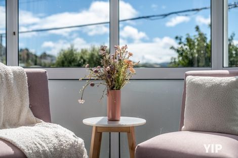 Photo of property in 15 Clifford Road, Johnsonville, Wellington, 6037