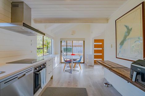 Photo of property in 2/21 Rapallo Place, Farm Cove, Auckland, 2012