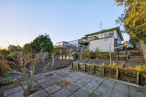 Photo of property in 70 De Quincey Terrace, Highland Park, Auckland, 2010