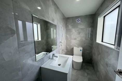 Photo of property in 42a Sheehan Avenue, Papakura, 2110