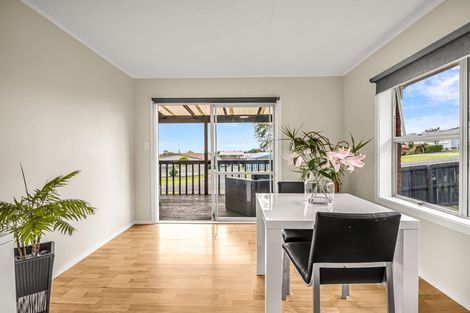 Photo of property in 15 Burgess Street, Te Aroha, 3320