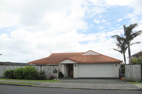 Photo of property in 3/766 Whangaparaoa Road, Manly, Whangaparaoa, 0930