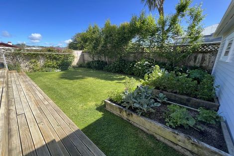 Photo of property in 1/5 Heretaunga Street, Petone, Lower Hutt, 5012