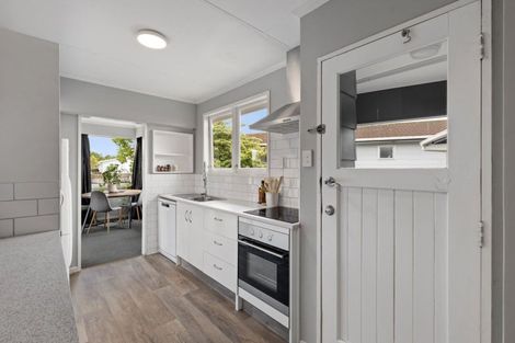 Photo of property in 49 Kimberley Grove, Westbrook, Palmerston North, 4412