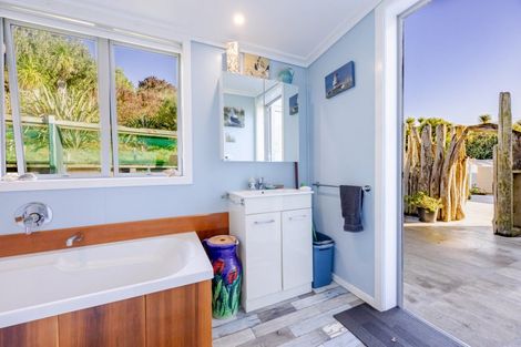 Photo of property in Mangakuri Road, Omakere, Waipawa, 4271