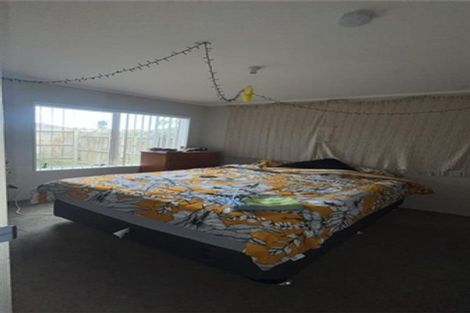 Photo of property in 33 Bernina Place, Weymouth, Auckland, 2103