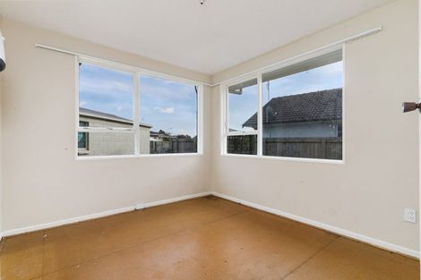 Photo of property in 22 Besant Place, Avondale, Christchurch, 8061