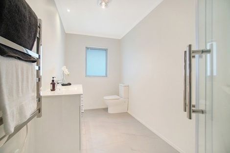 Photo of property in 16b Alexander Street, Cockle Bay, Auckland, 2014