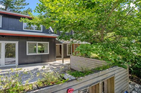 Photo of property in 121c Waimate North Road, Kerikeri, 0293