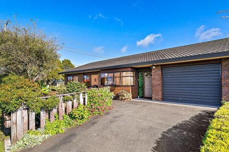 Photo of property in 1a Kauri Crescent, Snells Beach, 0920