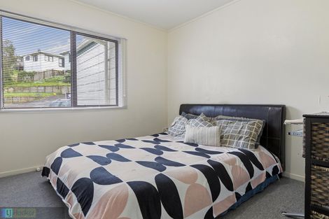 Photo of property in 5 Frosses Place, Massey, Auckland, 0614