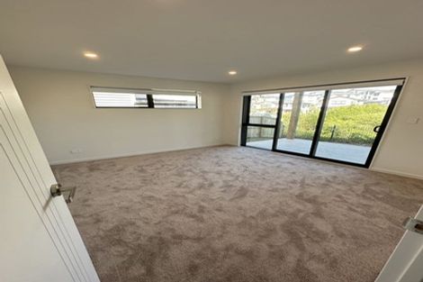 Photo of property in 20 Baumea Rise, Massey, Auckland, 0614