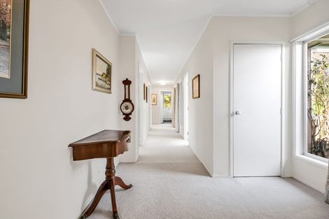 Photo of property in 130 Point View Drive, East Tamaki Heights, Auckland, 2016