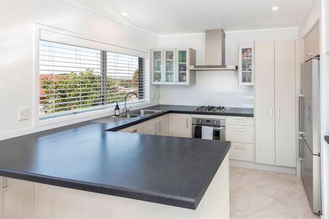 Photo of property in 1/31a Tyrian Close, Half Moon Bay, Auckland, 2012