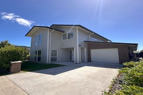 Photo of property in 37 Somerby Mews, Silverstream, Upper Hutt, 5019