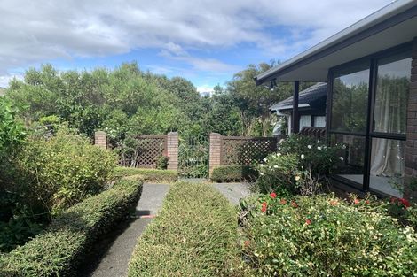 Photo of property in 3 Aintree Grove, Churton Park, Wellington, 6037