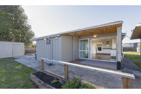 Photo of property in 5 Main North Road, Woodend, 7610