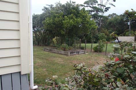 Photo of property in 4 Omaikao Road, Ngunguru, Whangarei, 0173