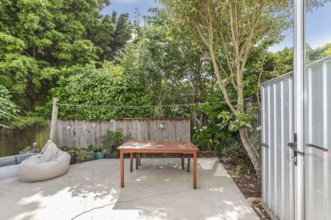 Photo of property in 1b Cecil Road, Tawa, Wellington, 5028