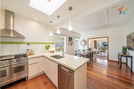 Photo of property in 11 Wai-iti Crescent, Woburn, Lower Hutt, 5010