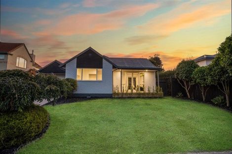 Photo of property in 4 Monterey Place, Parklands, Christchurch, 8083