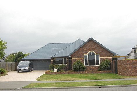 Photo of property in 18 Broadhaven Avenue, Parklands, Christchurch, 8083