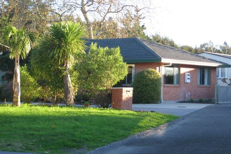 Photo of property in 9 Swanson Oaks, Swanson, Auckland, 0612