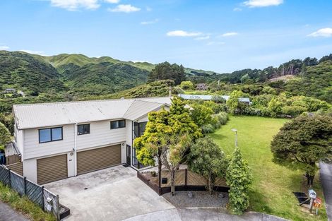 Photo of property in 76 Gordon Road, Plimmerton, Porirua, 5026
