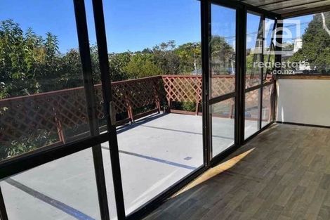 Photo of property in 24 Woodside Avenue, Northcote, Auckland, 0627