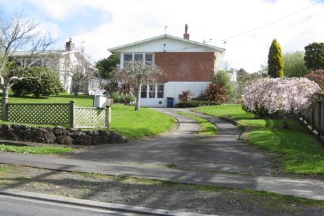 Photo of property in 8 Trig Road, West Harbour, Auckland, 0618