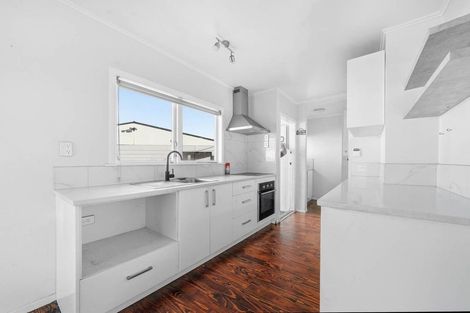Photo of property in 24 President Avenue, Papakura, 2110