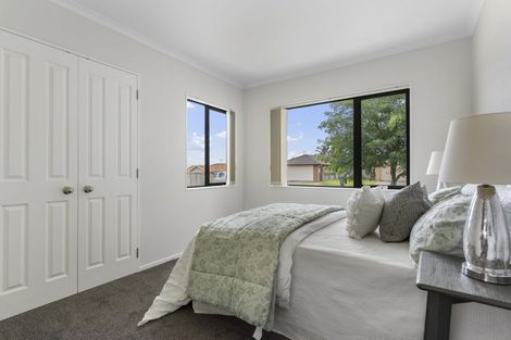 Photo of property in 1 Cathcart Close, Pukekohe, 2120