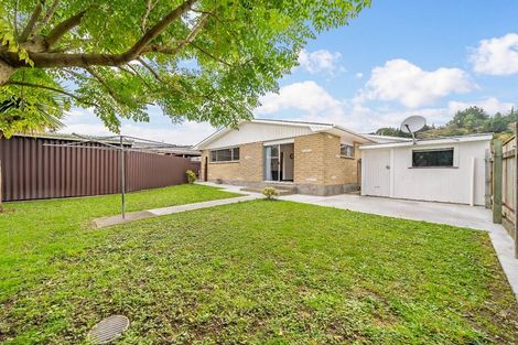 Photo of property in 2/5 Oregon Drive, Maoribank, Upper Hutt, 5018