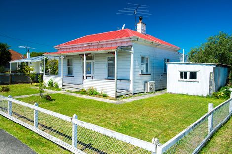 Photo of property in 22 Endcliffe Road, Kaiti, Gisborne, 4010