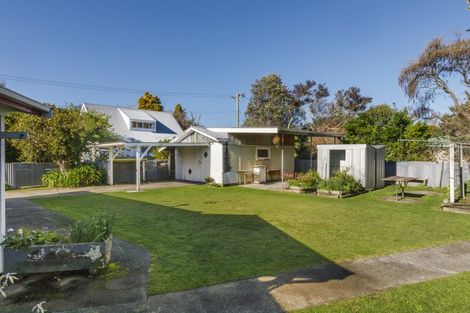 Photo of property in 23 Gorton Street, Bulls, 4818