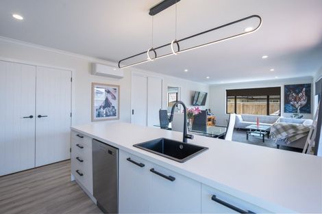 Photo of property in 18 Drayton Street, Richmond, 7020