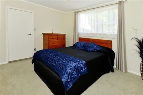 Photo of property in 1/552 Beach Road, Rothesay Bay, Auckland, 0630