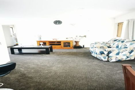 Photo of property in 2a Rustic Avenue, Mount Roskill, Auckland, 1041