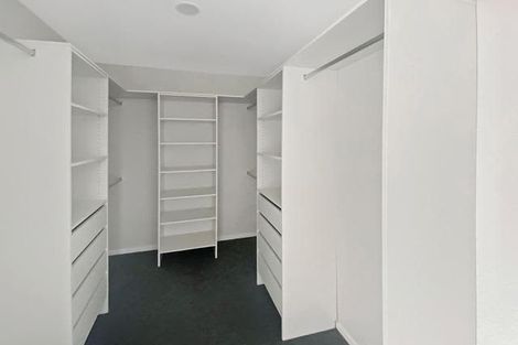 Photo of property in 24 Taroka Close, Pinehill, Auckland, 0632