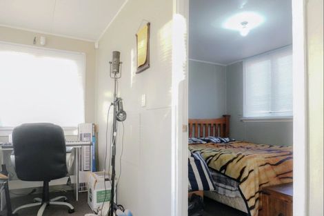 Photo of property in 33 Lister Crescent, Maraenui, Napier, 4110