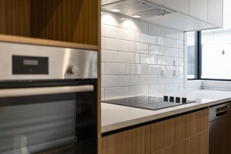 Photo of property in 8/25 Swanson Road, Henderson, Auckland, 0610